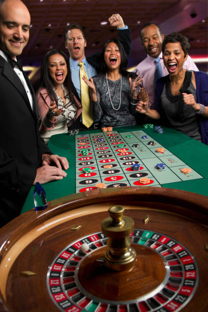 asiktoto link Evolution Gaming on iOS browser showing live baccarat table